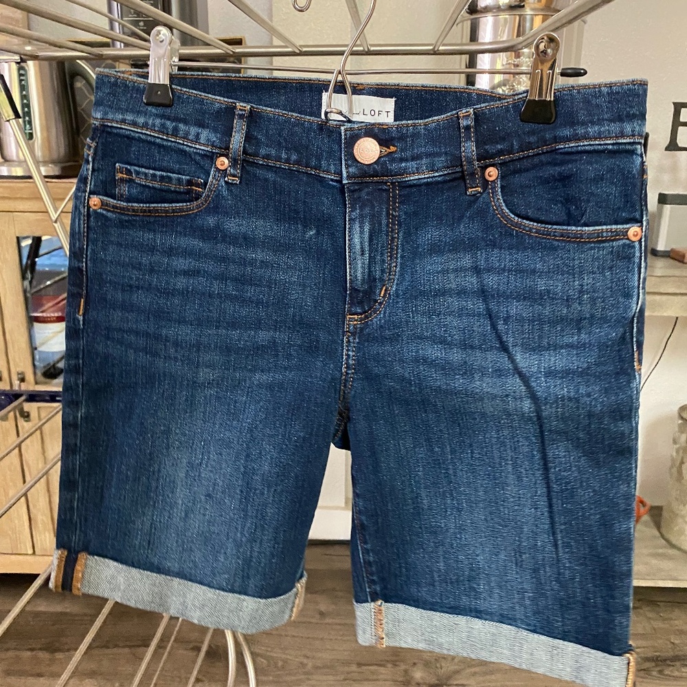 NEW Loft Denim Shorts Size 29/8